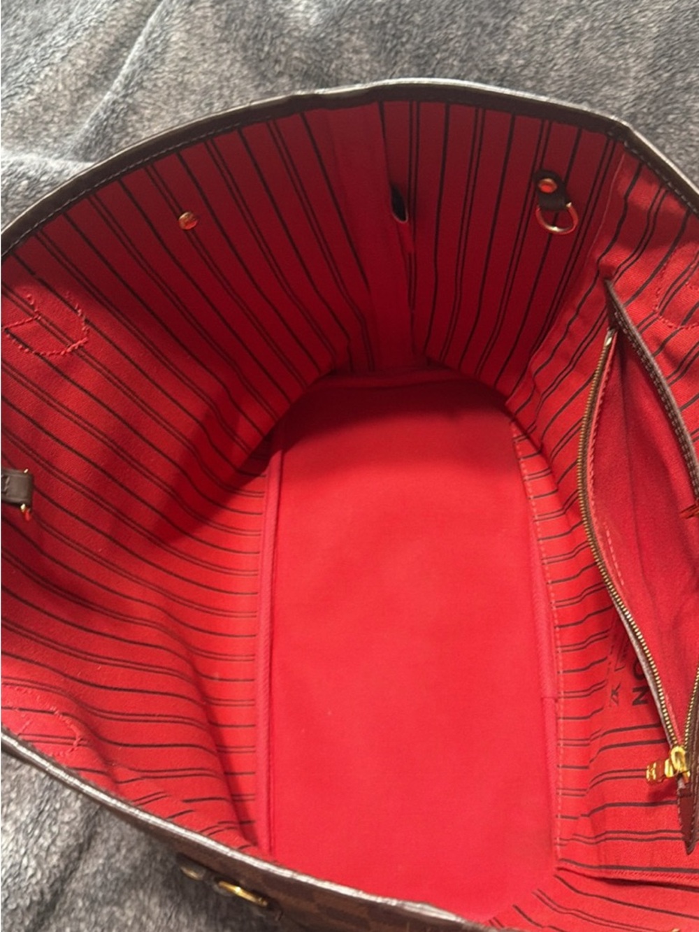 Louis Vuitton Brown Checkered Damier Ebene Tote - Picture 2 of 5